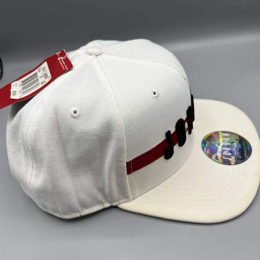 Air Jordan Hat Men‎ White Embroidered Jumpman Snap Back Cap